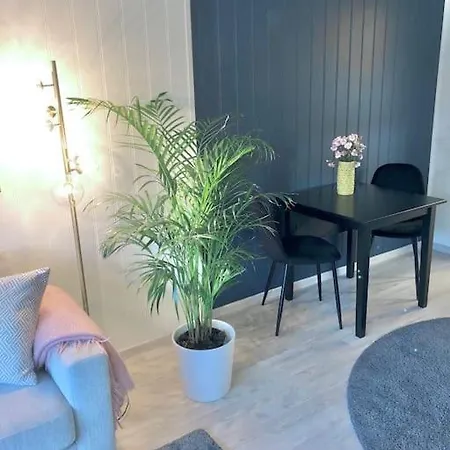 Apartmán Moderne Og Sentral Med Koselig Og Privat Uteplass! Førde