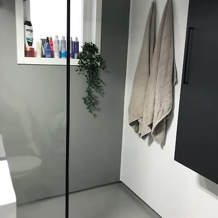 Moderne Og Sentral Med Koselig Og Privat Uteplass! Apartment *
