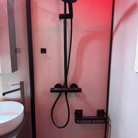 Lejlighed Moderne Og Sentral Med Koselig Og Privat Uteplass! *