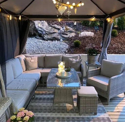 דירה Moderne Og Sentral Med Koselig Og Privat Uteplass! *