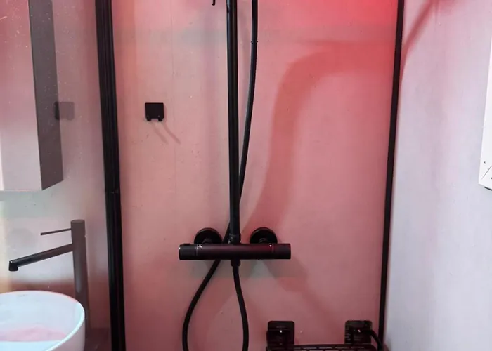 דירה Moderne Og Sentral Med Koselig Og Privat Uteplass! *